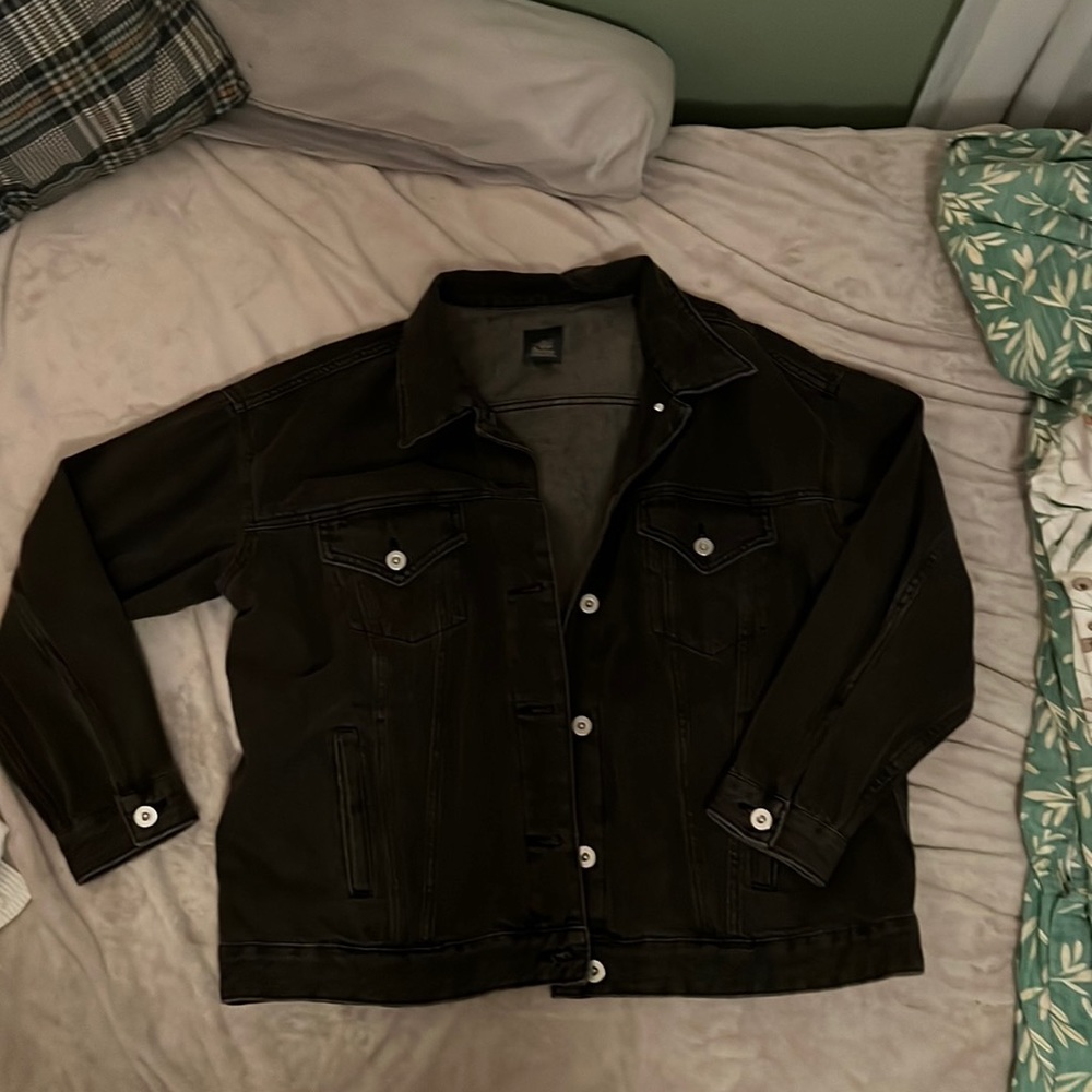 Dark gray denim jacket (L)